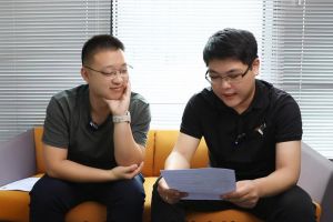 亚新(中国)有限公司人力资源HR点评：年薪百万的简历
